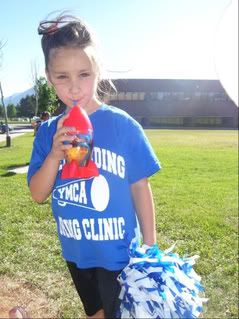 http://i218.photobucket.com/albums/cc142/corterfamily07/Cheerleading/100_0934-1.jpg