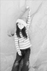 http://i218.photobucket.com/albums/cc142/corterfamily07/Christmas%20Pics/me08213.jpg