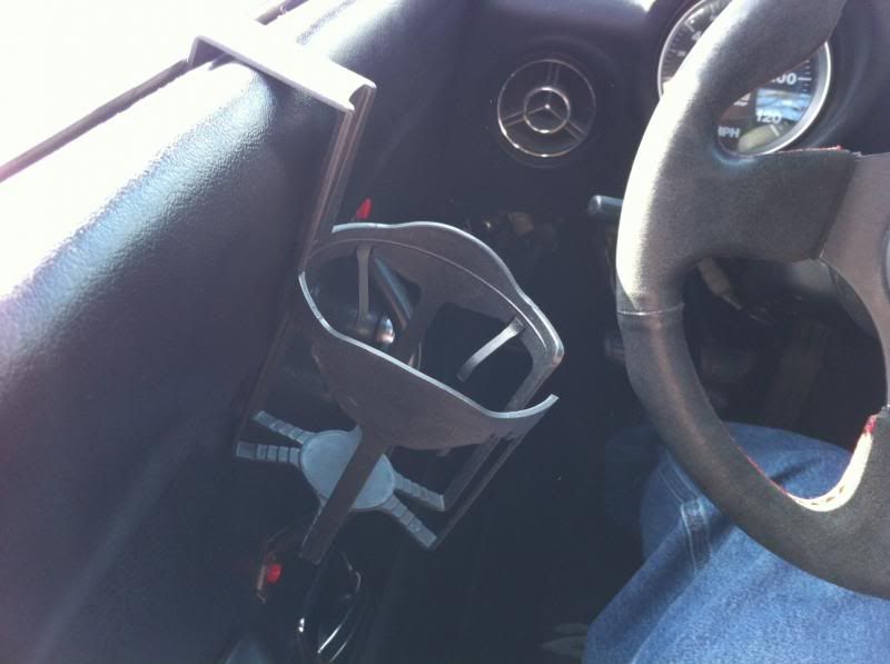 cupholder_zpsd49e6511.jpg