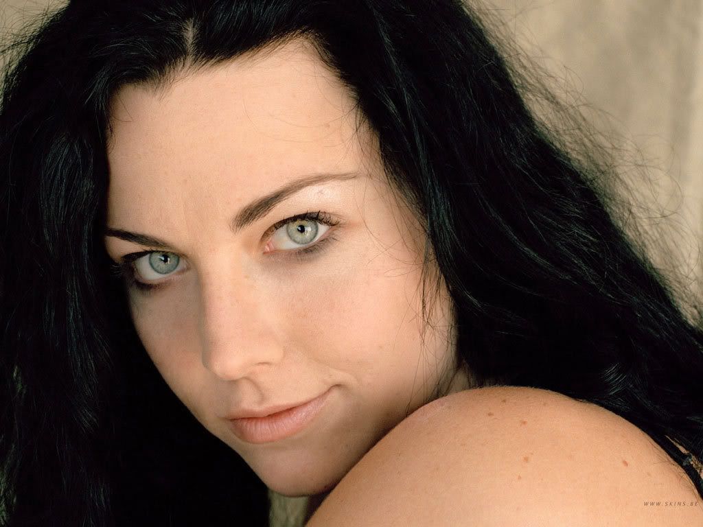 amy-lee-1024x768-16761.jpg