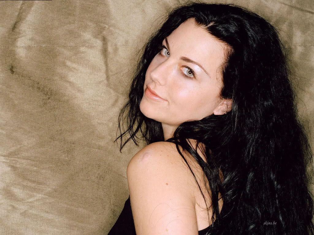 amy-lee-1024x768-17076.jpg