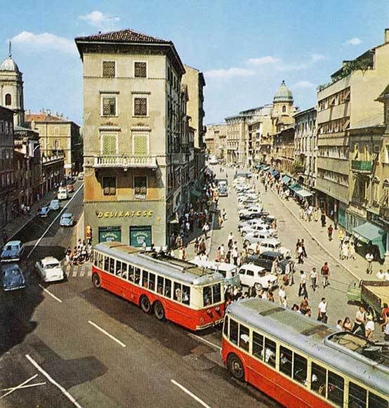http://i218.photobucket.com/albums/cc276/nikon_vg/Rijeka/Copy-of-CGE-Fiat_RIAdamicevaKorzo_p.jpg