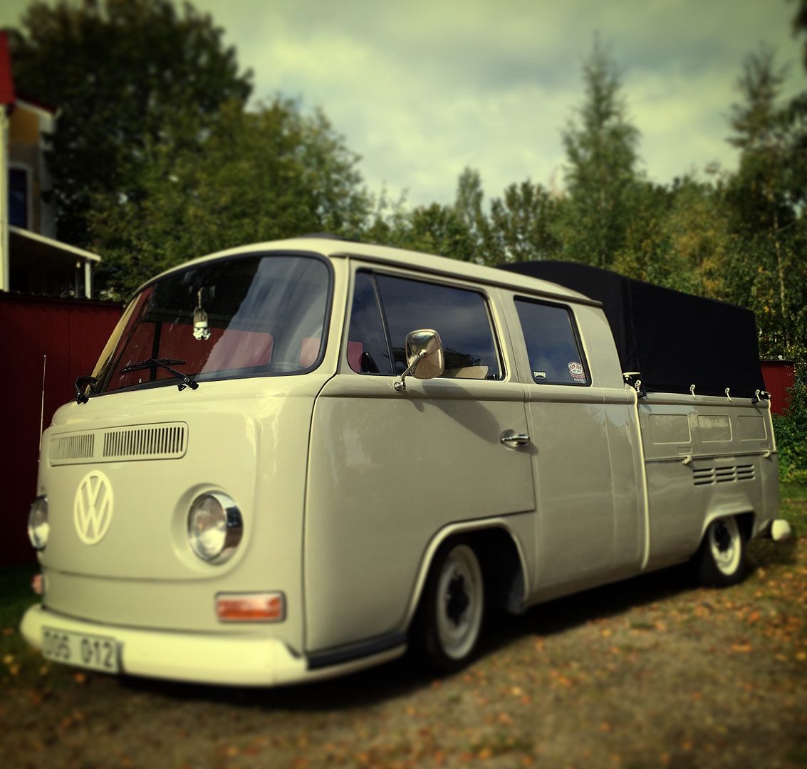 http://i218.photobucket.com/albums/cc52/Easos/Mix/VW%20Crew%20Cab%201972/49BE7893-C81B-4CF9-B9BC-C4601F180266_zpsz8io1q6g.jpg