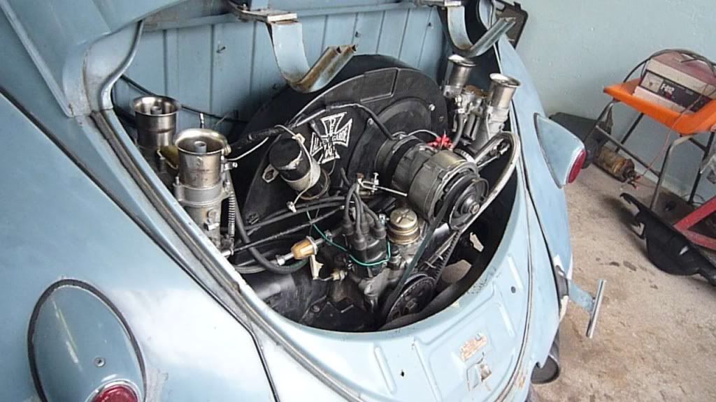 http://i218.photobucket.com/albums/cc52/Easos/vw%20Bug%201959/P1060362.jpg