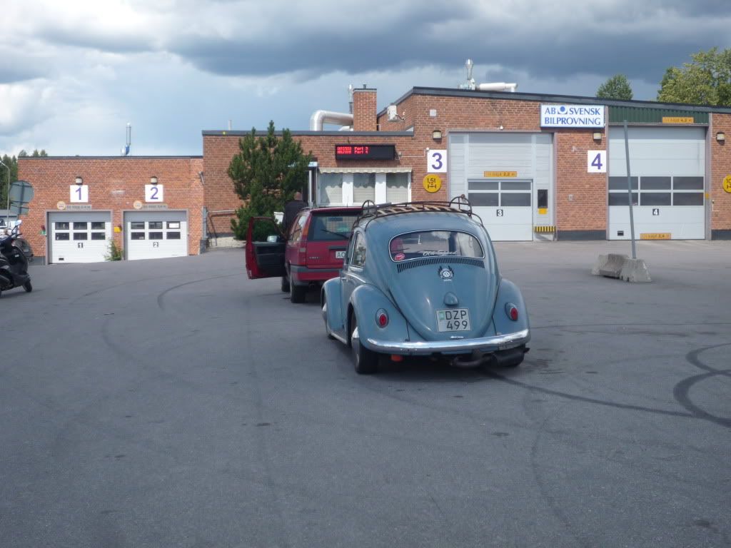 http://i218.photobucket.com/albums/cc52/Easos/vw%20Bug%201959/P1060376.jpg