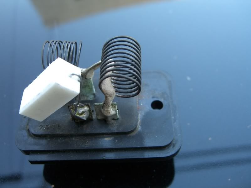 1991 toyota camry blower motor resistor location #2