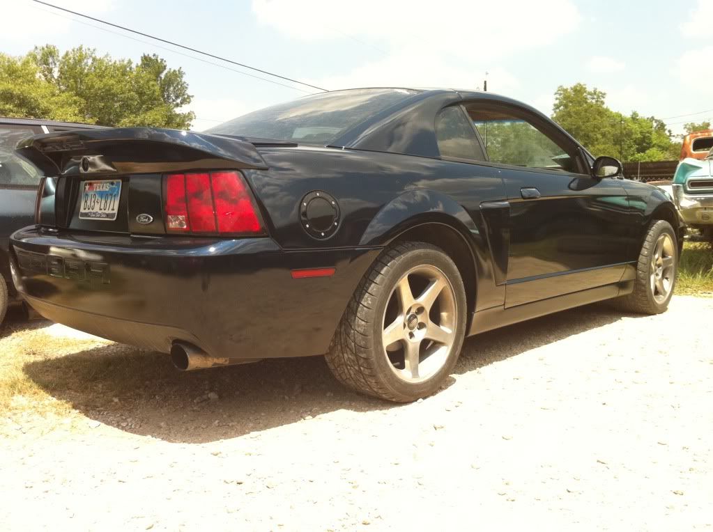 2000 mustang weight