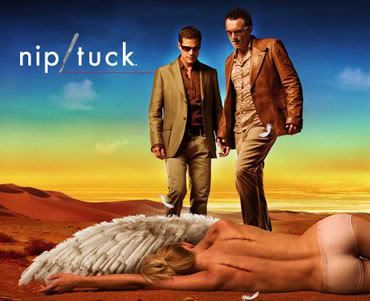 Nip Tuck con Logo
